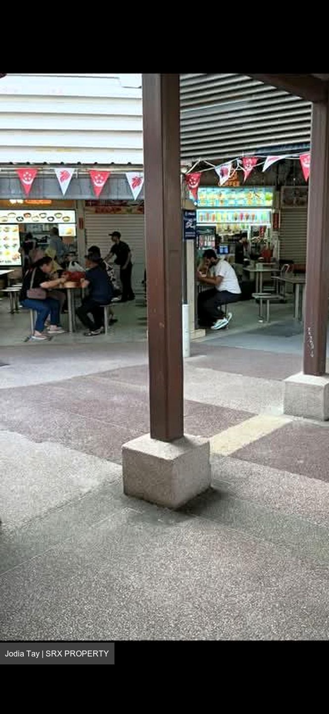 Ang Mo Kio Avenue 6 (D20), Retail #608328221